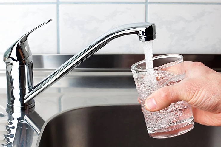 Você sabe o que pode ter na sua água não filtrada?